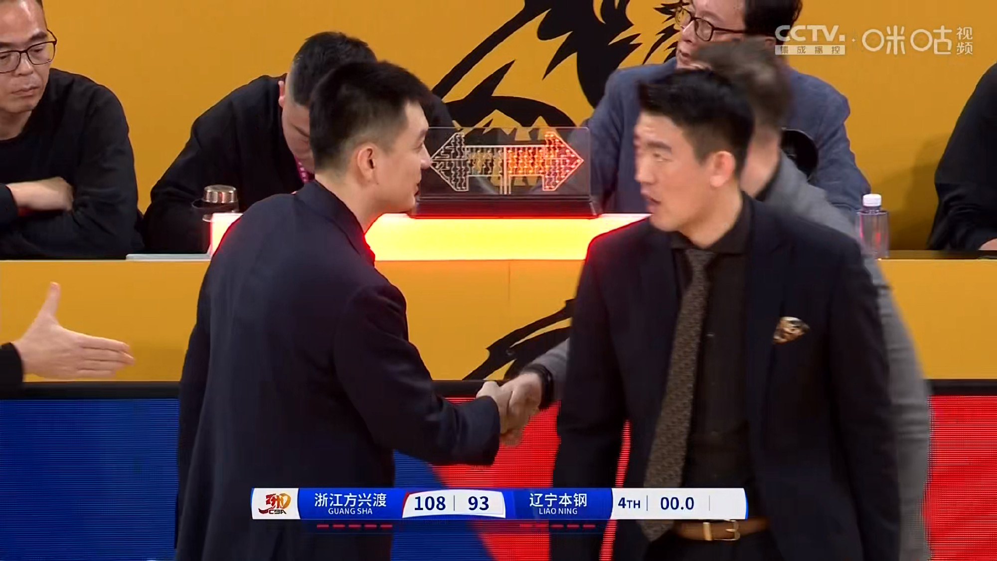 爱游戏体育入口-浙BA揭幕战诸暨取得开门红，浙江广厦主教练点赞：比CBA会玩儿的简单介绍